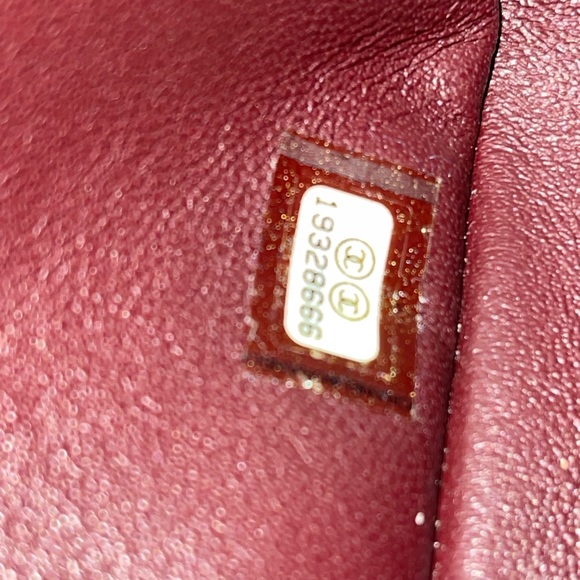 Chanel jumbo caviar gold hardware - Picture 3 of 16